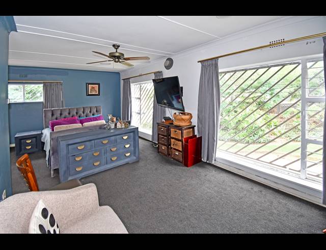 3 BEDROOM HOUSE FOR SALE IN BRAMLEY VIEW